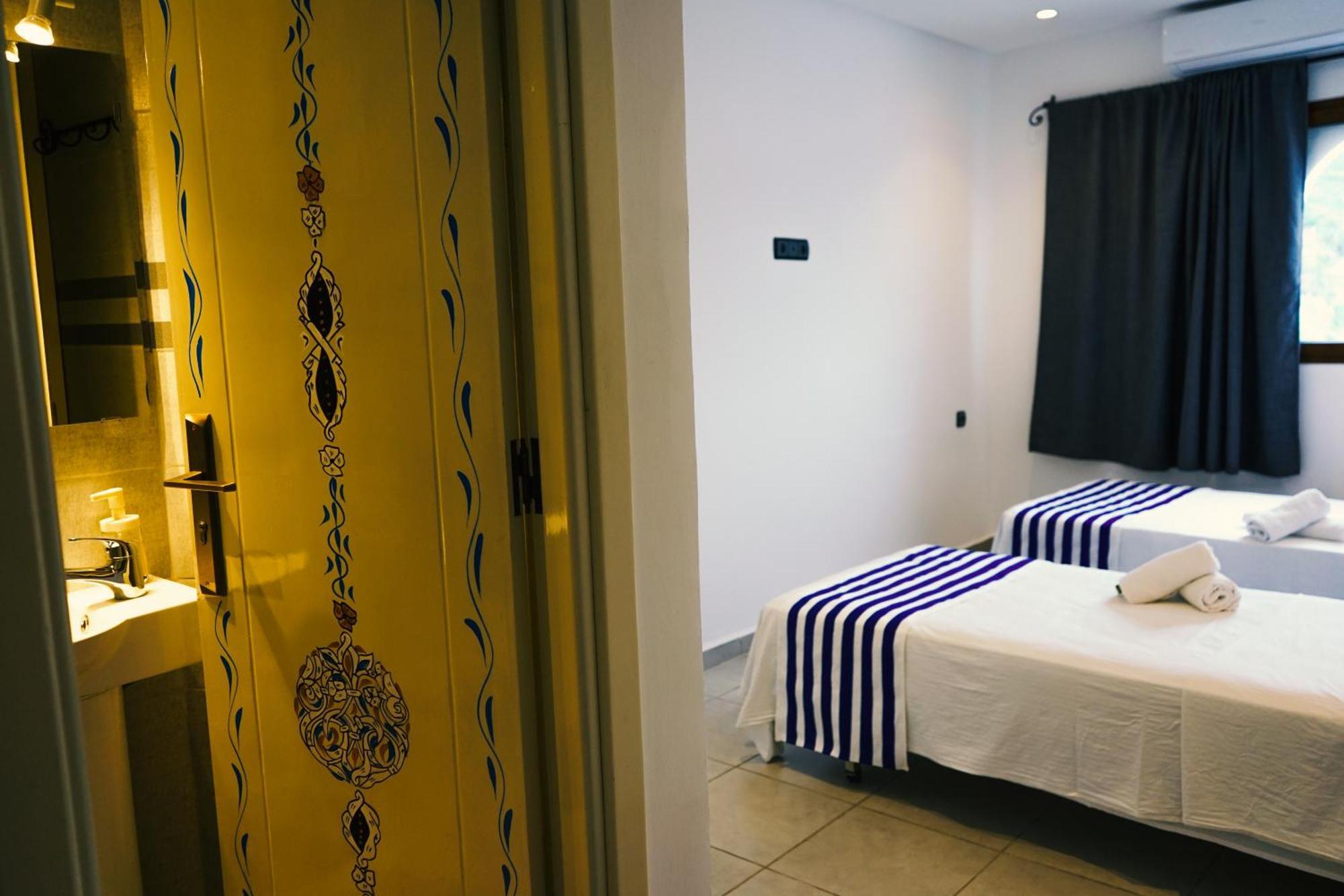 Hotel Marrakech Шефшауэн Экстерьер фото